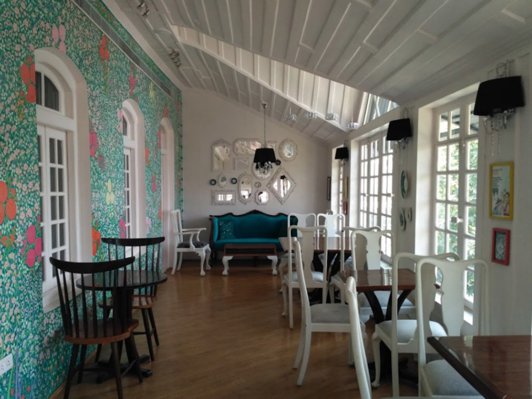 Chai Jaai In Munshi Bagh, Srinagar For Tea So Srinagar