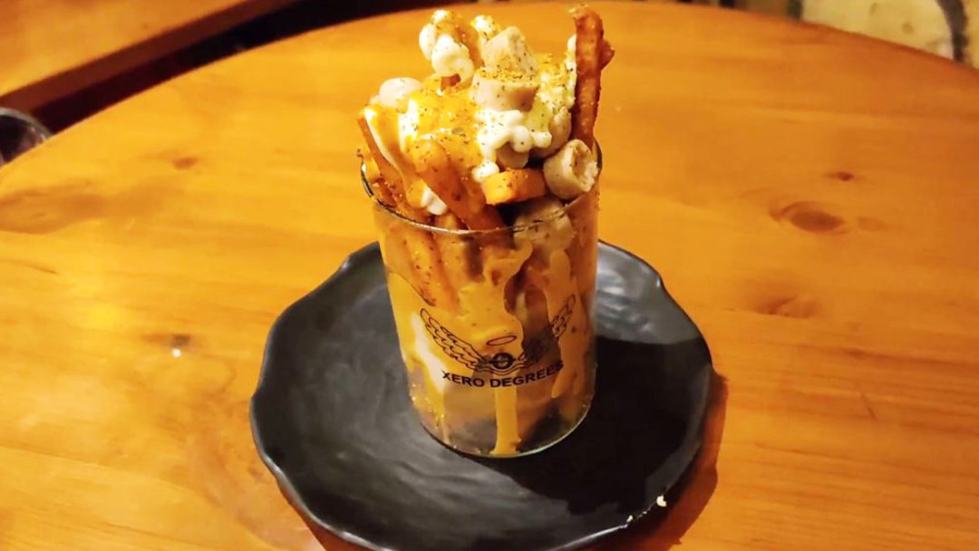 Xero Degrees In Hudson Lane, Delhi For Cheesy Fries So Delhi