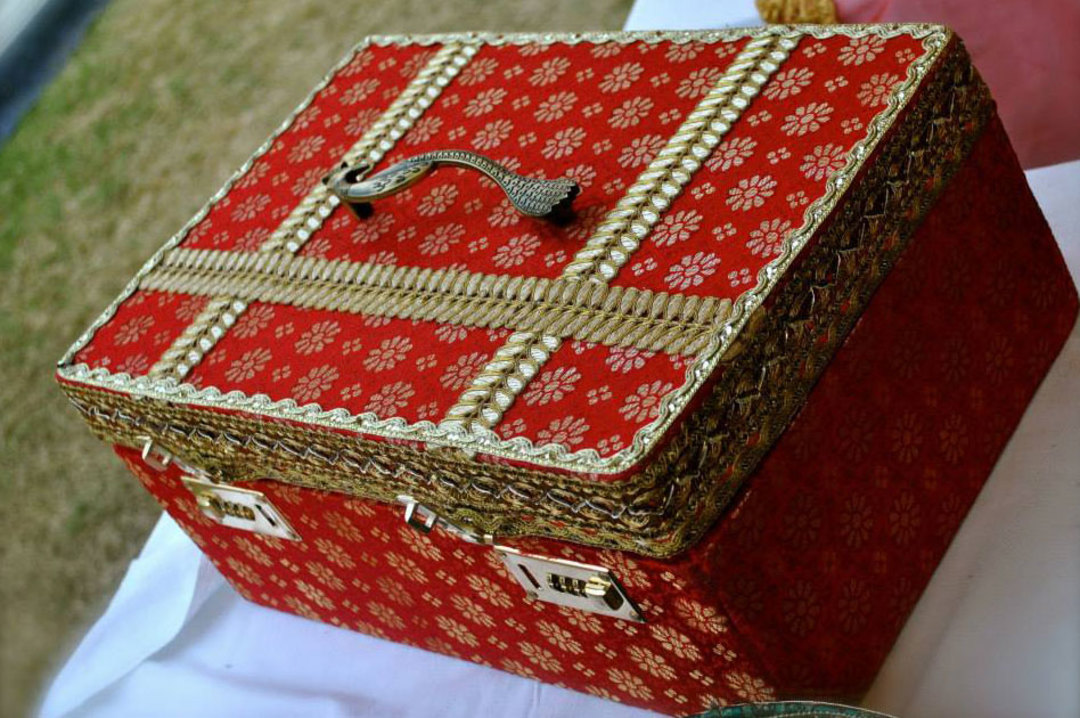 Unique Gift Wedding Trousseau Packing