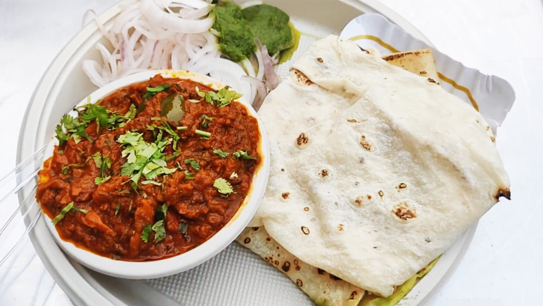 Ever Bake In Shalimar Bagh For Kathi Rumali Roti | So Delhi