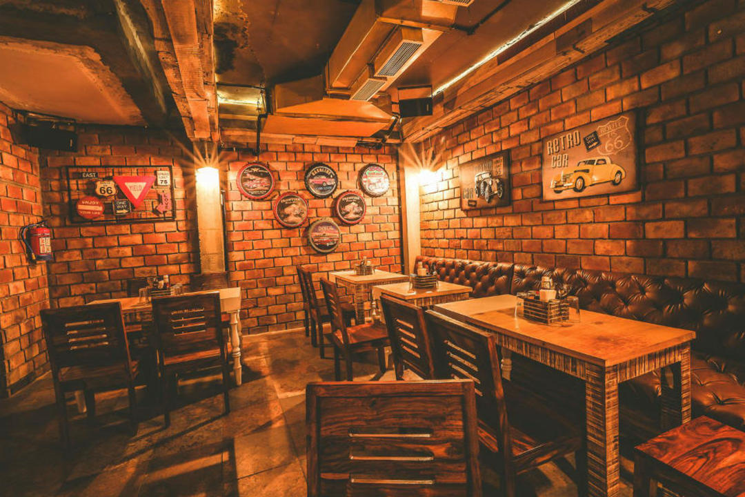 IMFL Drinks For Rs 99 No Vacancy Cafe So Delhi