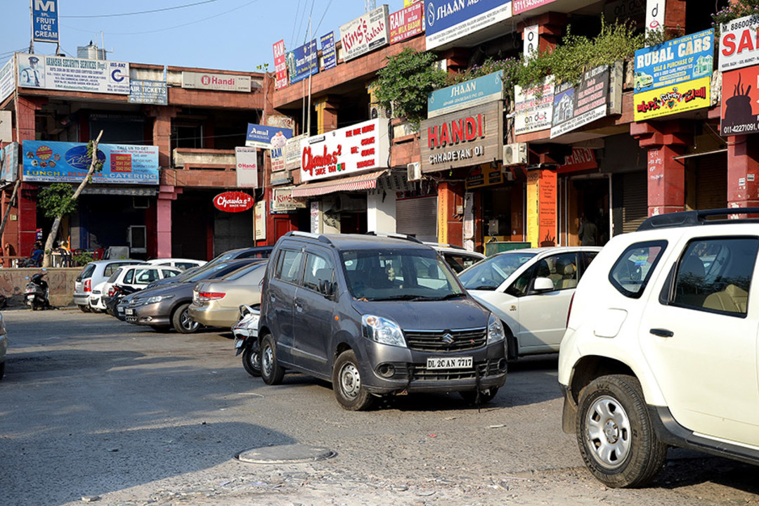 800 Rajouri Garden Shops May Be Sealed So Delhi