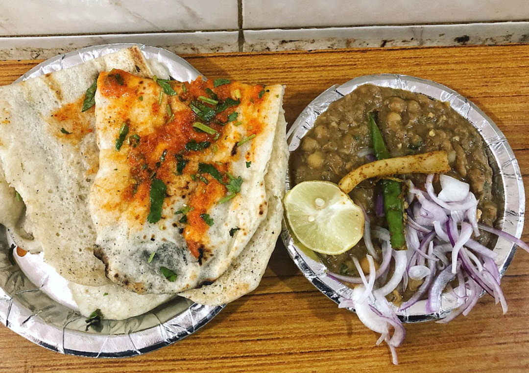 Check Out Kashi Ram Chole Kulche Wala In Naraina So Delhi