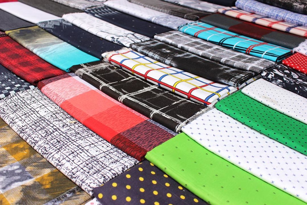 Shanti Mohalla Seelampur, Delhi For Cheap Fabrics So Delhi