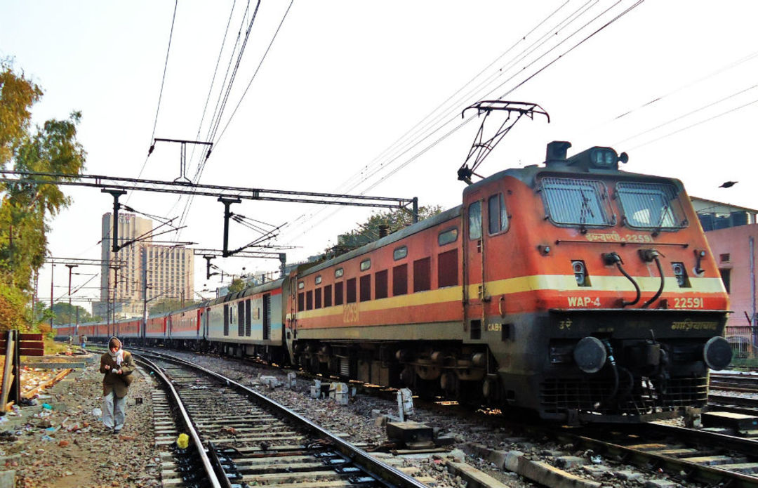 Mumbai-Delhi Rajdhani Express Makeover | So Delhi