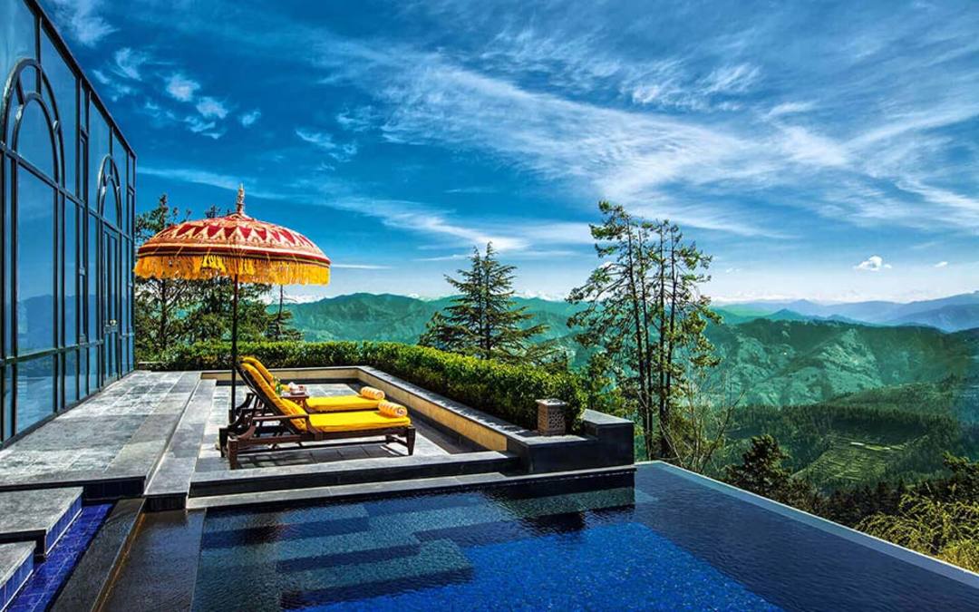 A 360 Degree View Of The Himalayas This Resort! So Delhi