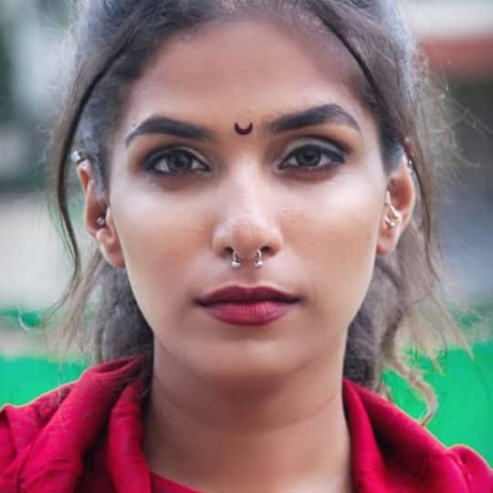 Painless nose piercing  Nose piercing, Piercing, Piercing studio