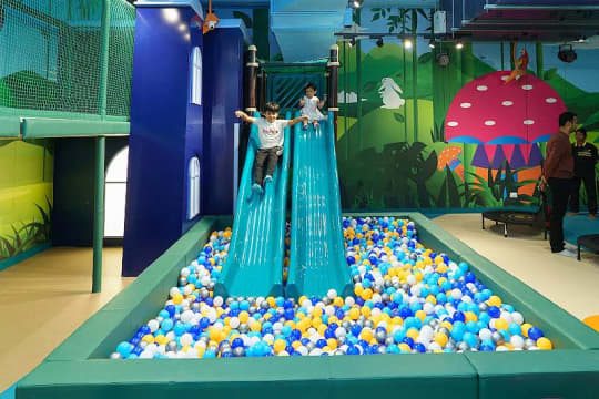 This New Indoor Playground in the Valley Is Super-sized and Our