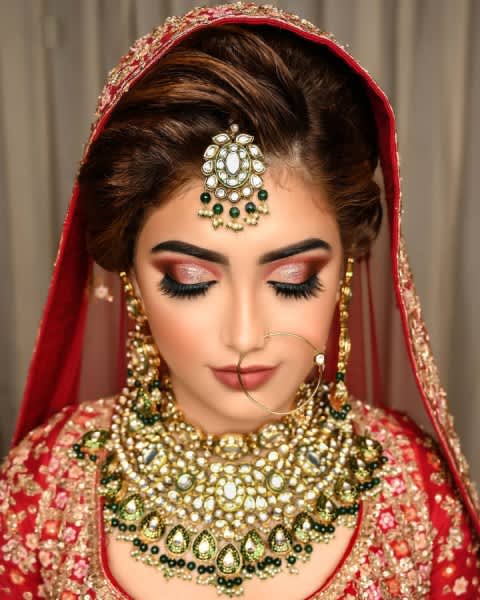 Airbrush Bridal Makeup Artist in Delhi NCR - Bridal Makeup Studio