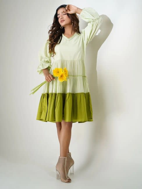 sachin and babi light blue dress The Perfect Holiday Look with Hair Cuttery