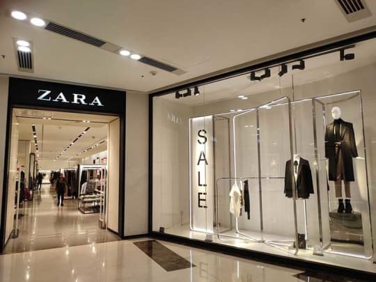 Zara Flagship Store Zara Retailer Zara Fashion Online Shop Brands