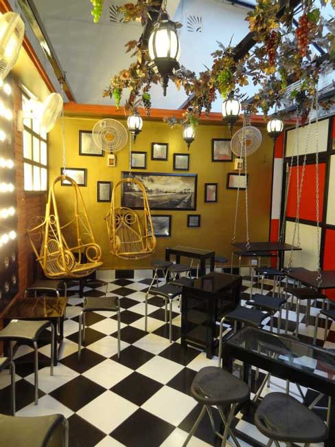 THE ROYAL BENGAL TIGER CAFE, BEST CAFE IN KOLKATA