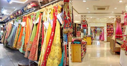 lehenga shops in lajpat nagar