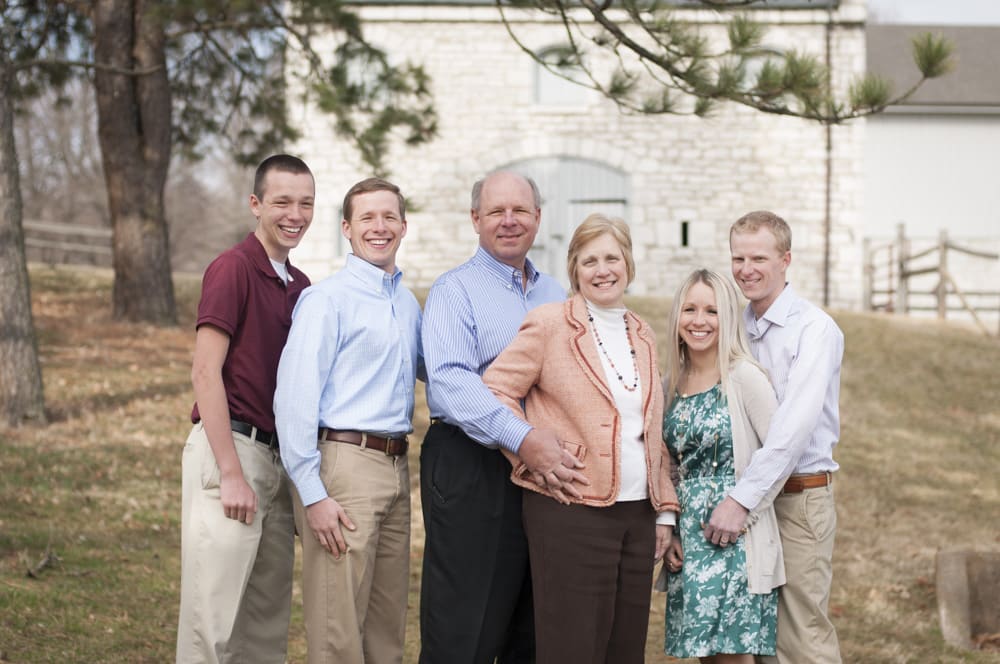 famiy portrait with grown children in South Country MO