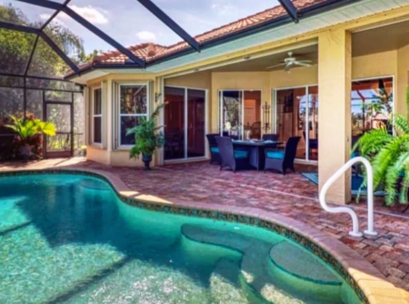 Hermosa casa con piscina en Lely Resort