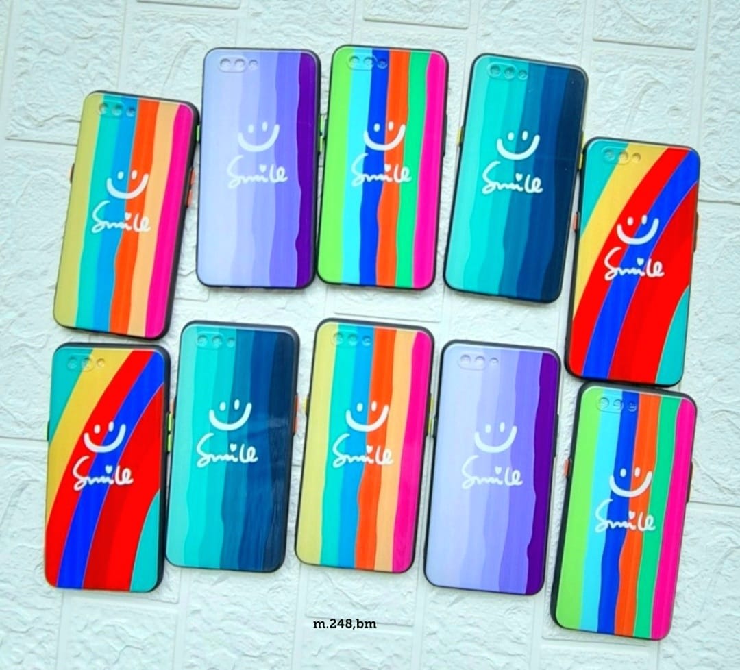 SOFTCASE MOTIF RAINBOW SMILEY