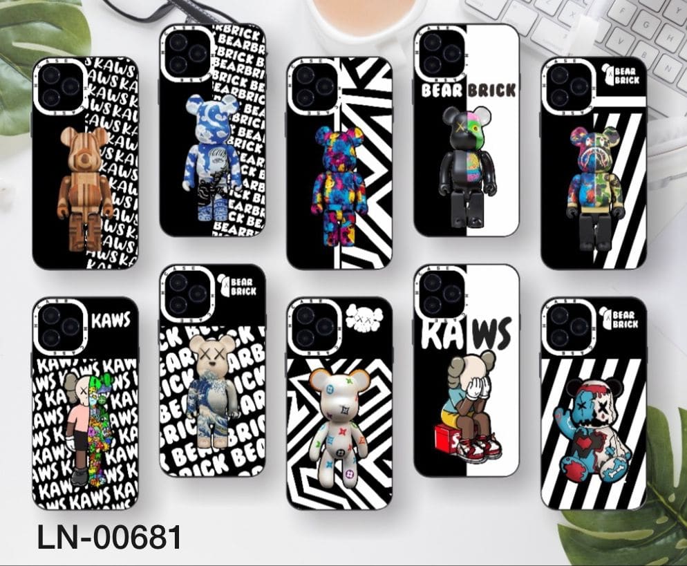 SOFTCASE PREMIUM BLACK NEW KAWS SERIES PC