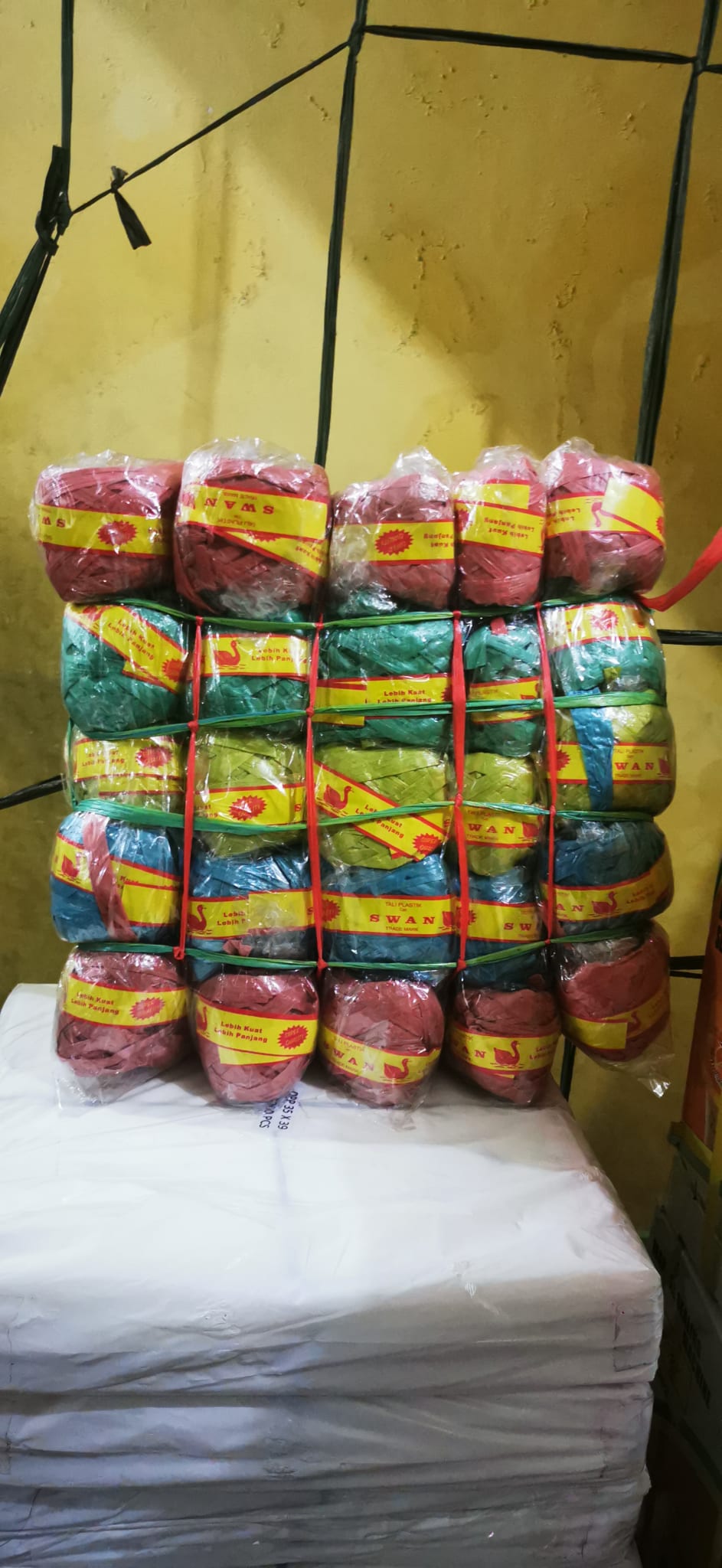 Tali rafia warna kw1