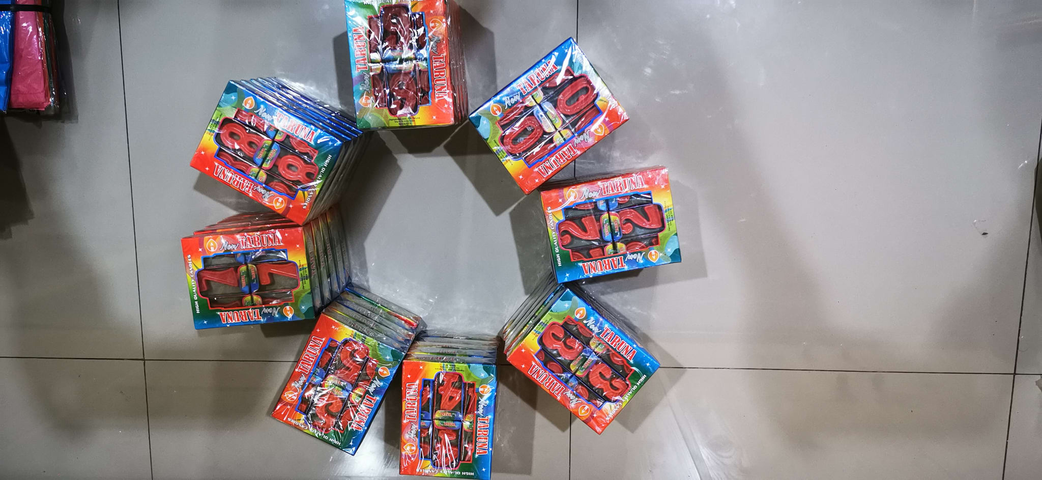 Lilin angka TARUNA