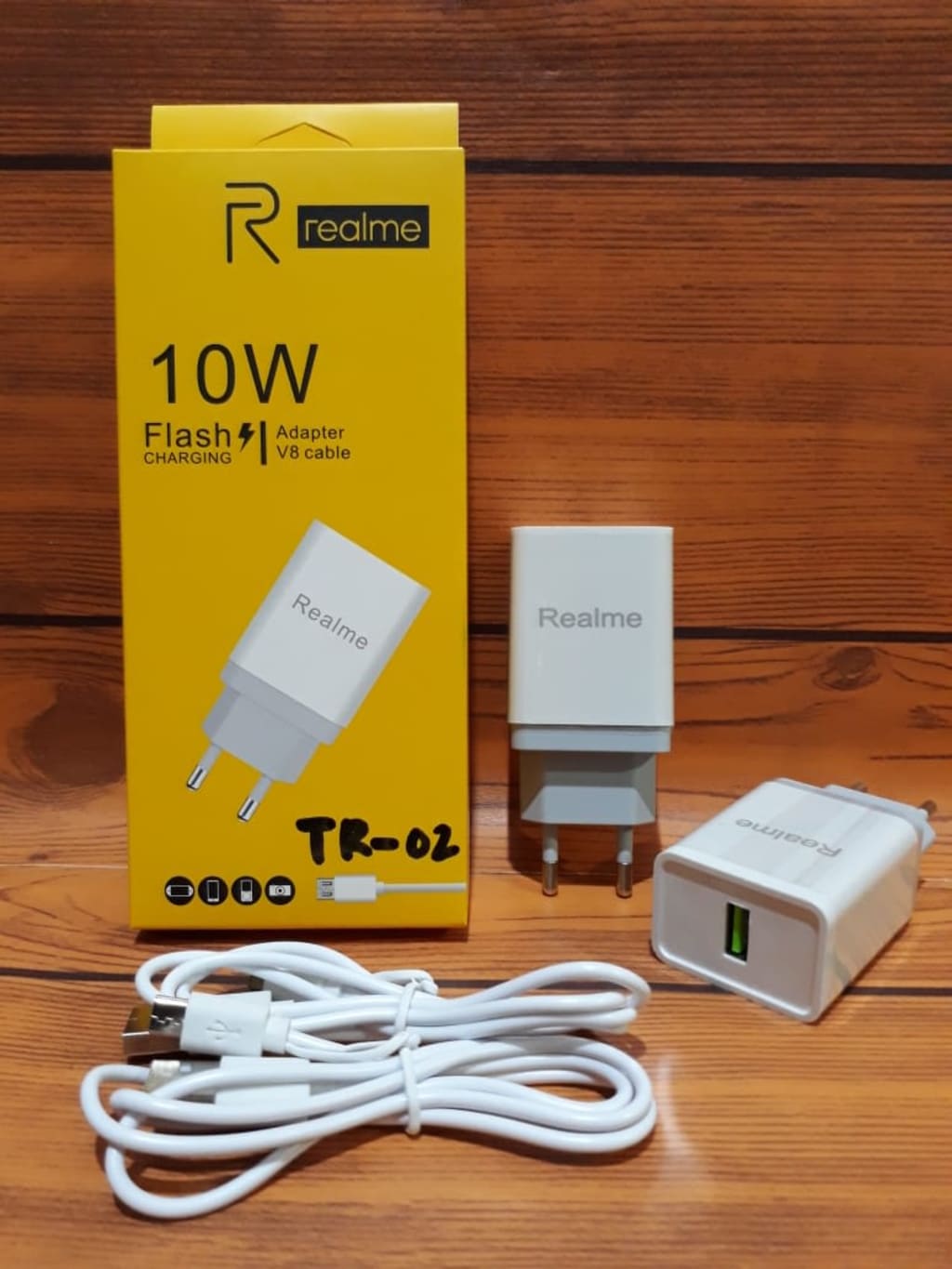 TRAVEL CHARGER REALME MODEL TR-02 di qeong.com