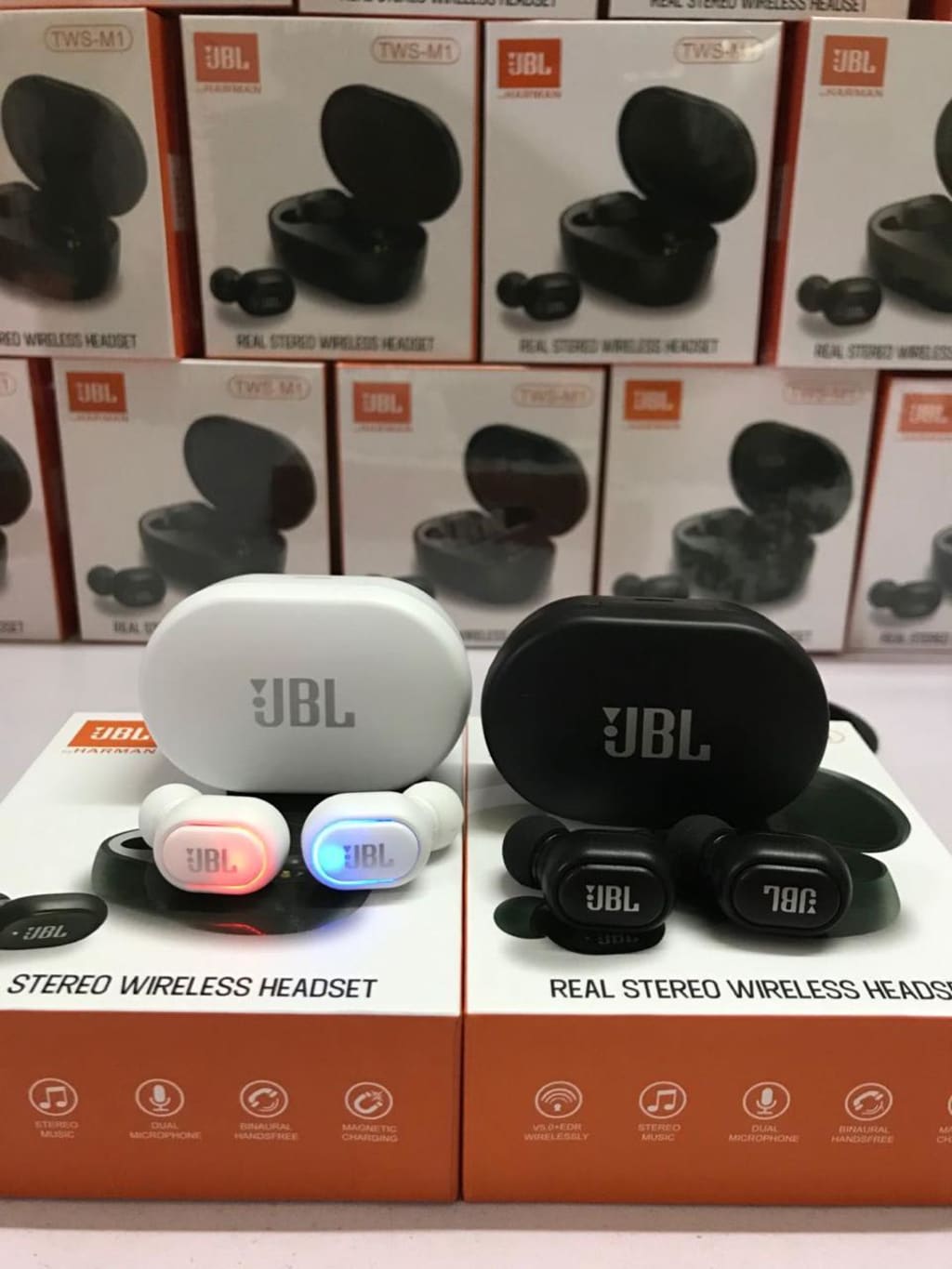 HEADSET BLUETOOTH AIRDOTS JBL TWS-M1 di qeong.com