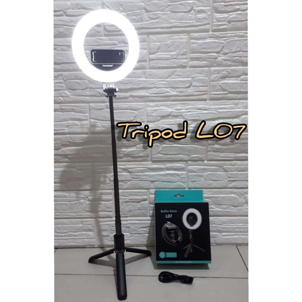 TRIPOD L07 / SELFIE STICK di qeong.com