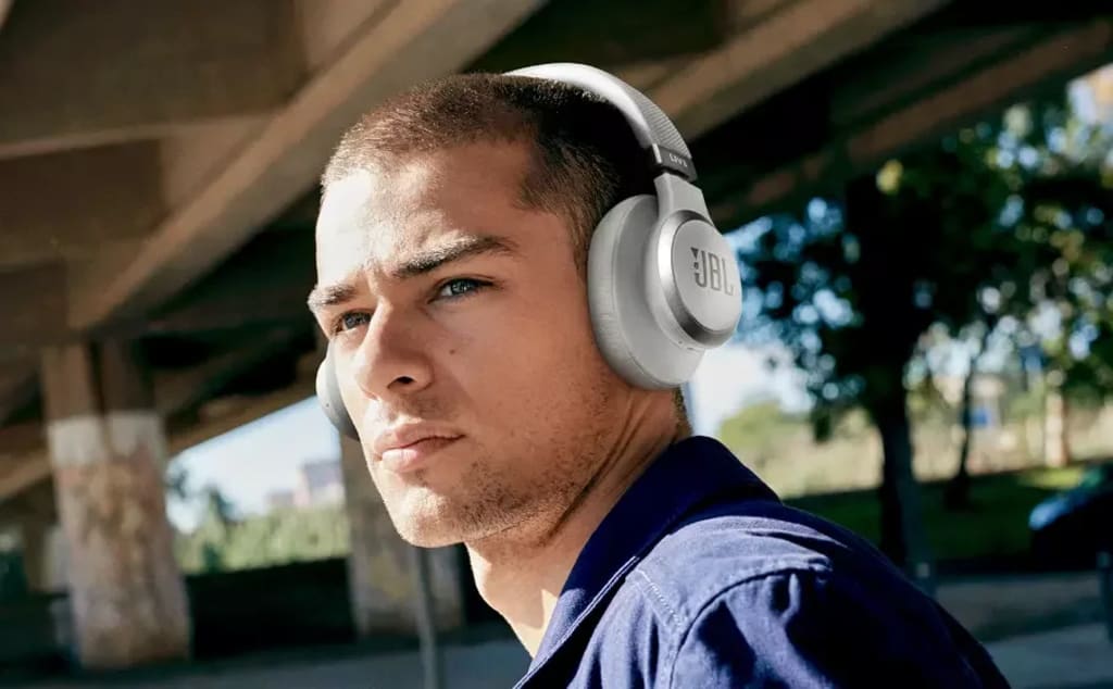 HEADPHONE BLUETOOTH JBL LIVE 660 di qeong.com