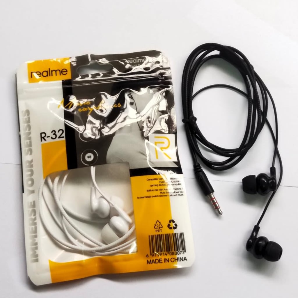 Hf Headset Realme Buds2 R-32 in-ear Stereo Earphones Sound Pure Bass di qeong.com