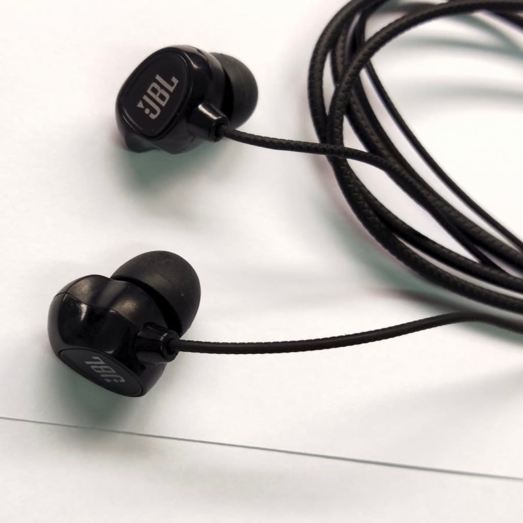 Hf Headset JBL PM-19 in-ear Stereo Earphones Hi-Res Audio Super Bass di qeong.com