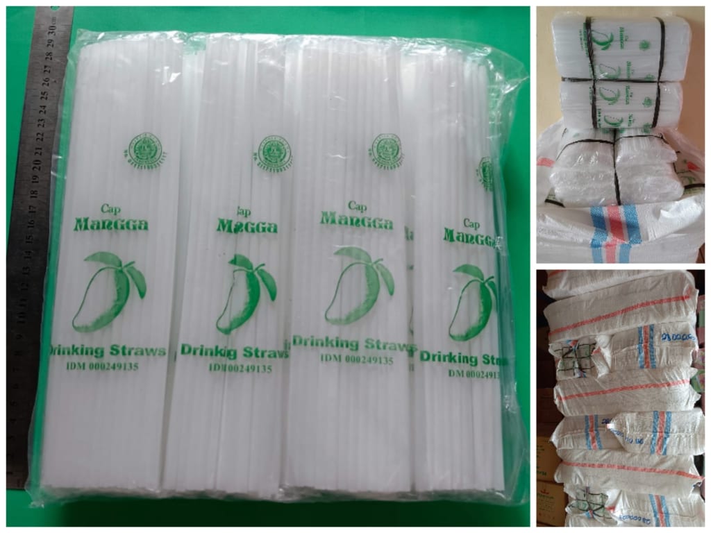 Sedotan lurus putih & warna cap mangga di qeong.com Sedotan lurus putih & warna cap mangga di qeong.com