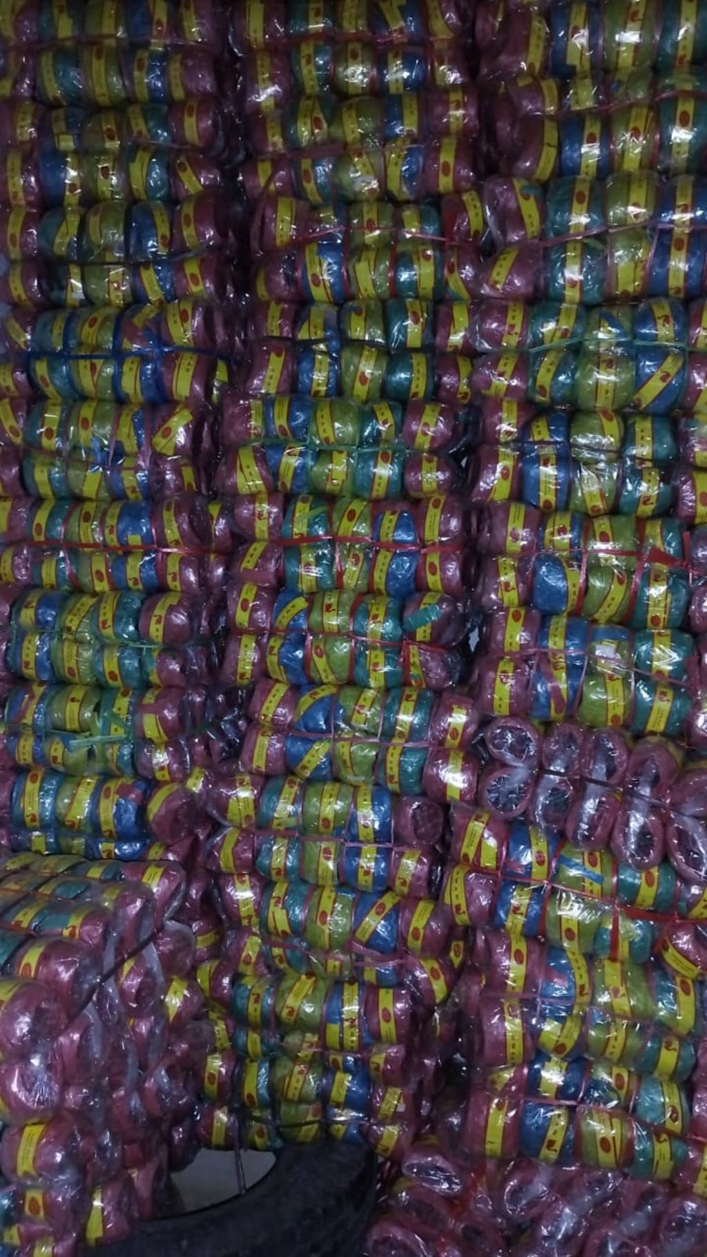 Tali rafia warna kw1 di qeong.com Tali rafia warna kw1 di qeong.com