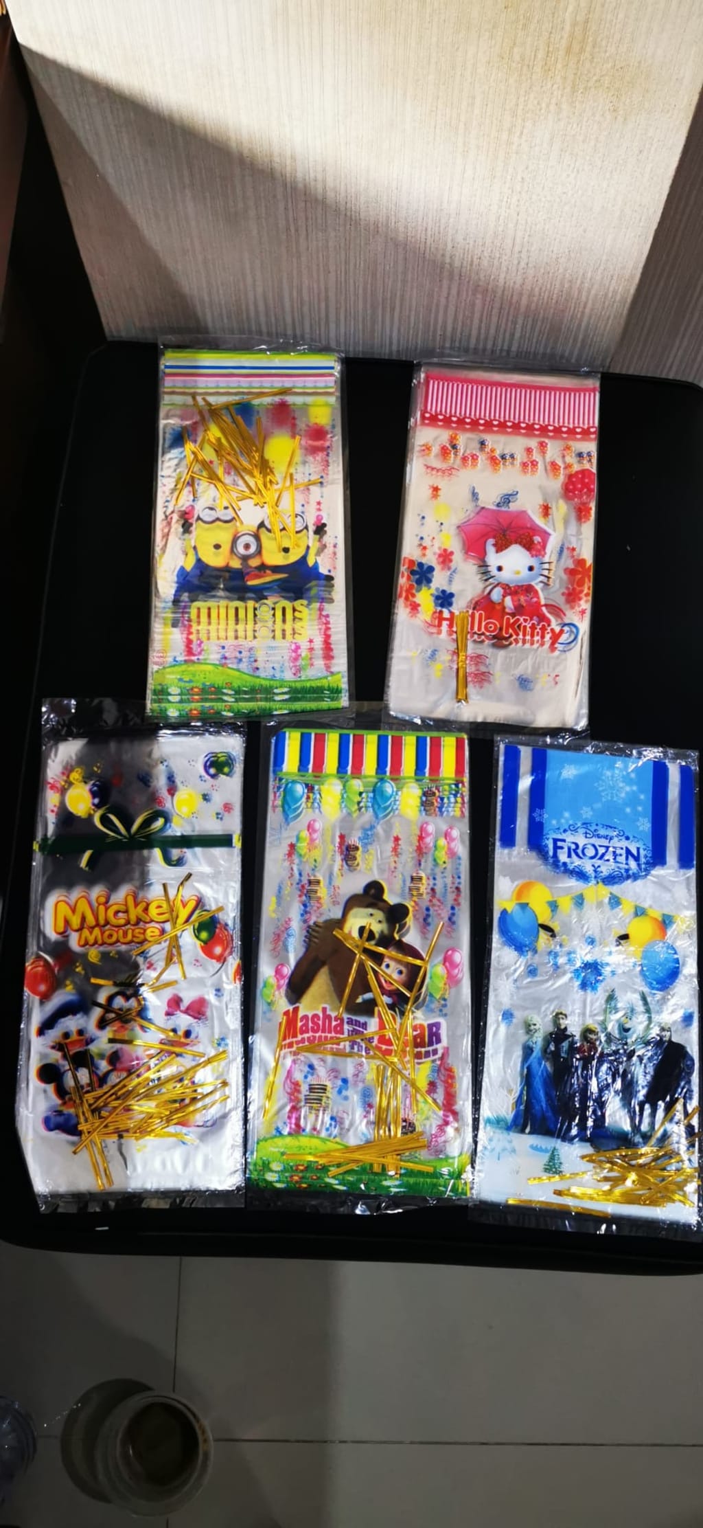 PP ulang tahun tipis / plastik gulali di qeong.com PP ulang tahun tipis / plastik gulali di qeong.com