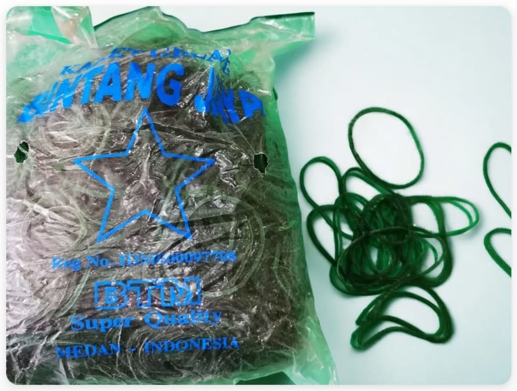 Karet gelang HIJAU di qeong.com Karet gelang HIJAU di qeong.com
