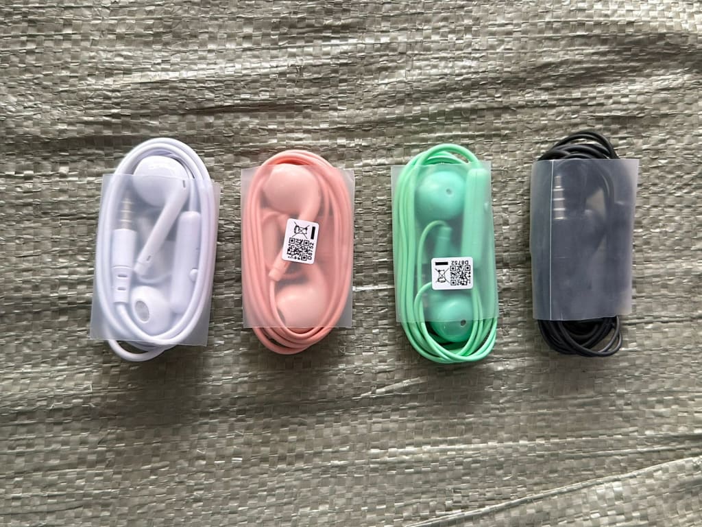 HANDSFREE MACARON R11 di qeong.com