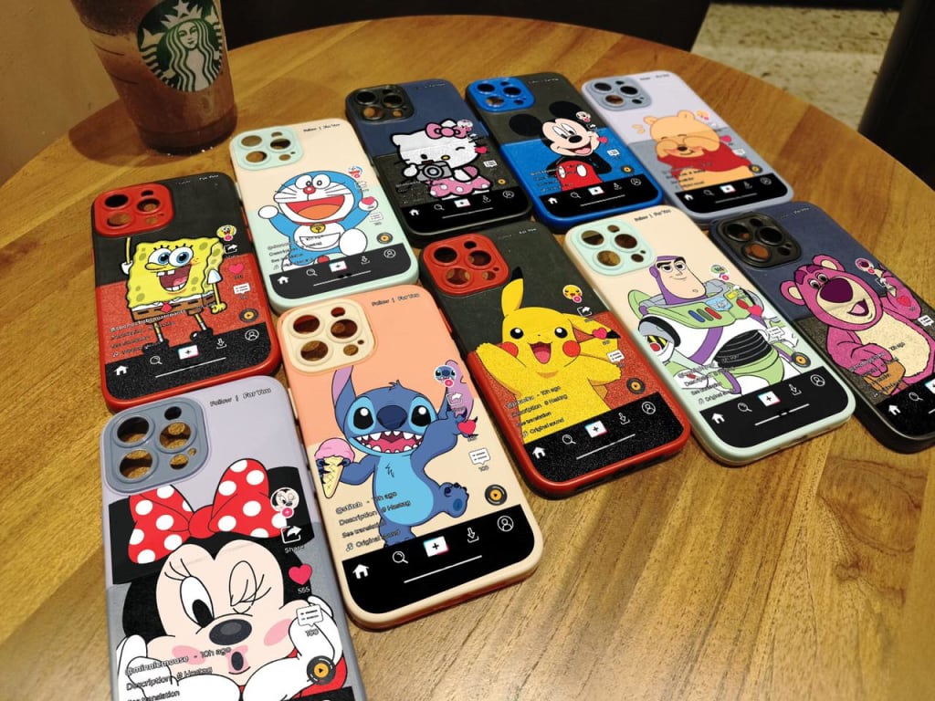 SOFTCASE PREMIUM 2TONE HALF PC CARTOON TIKTOK di qeong.com