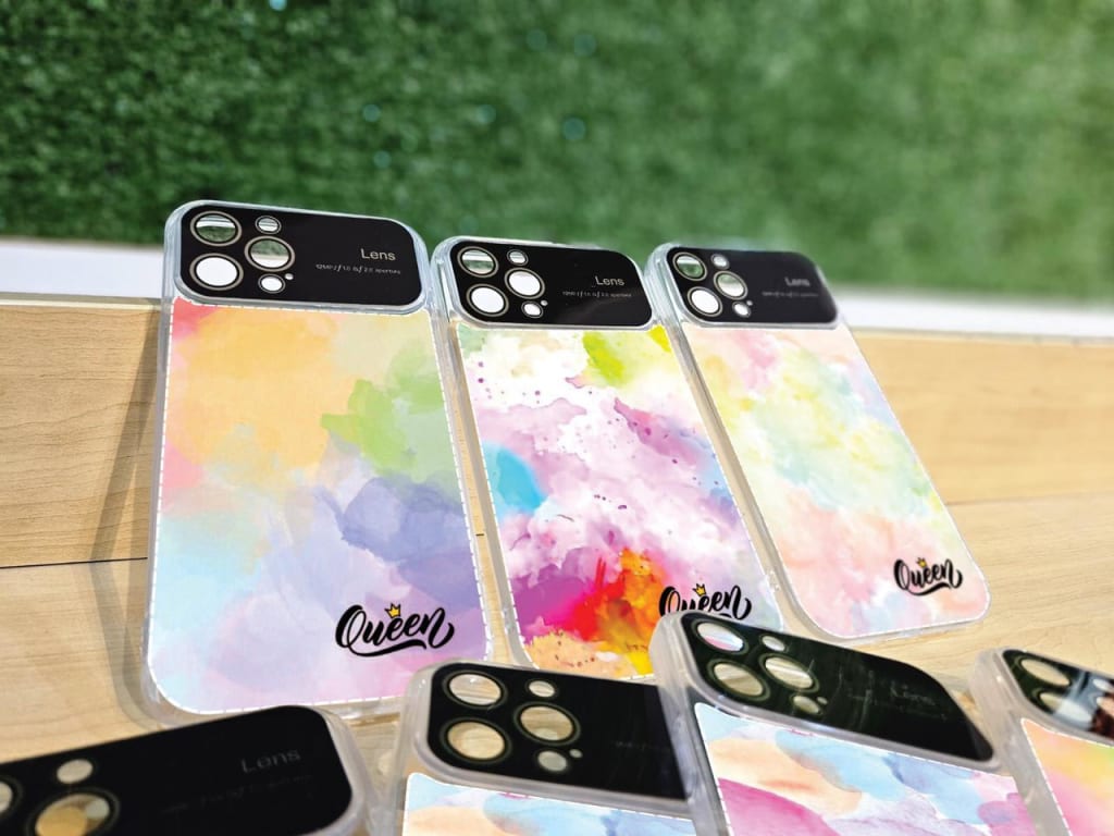 SOFTCASE PREMIUM CUBICAL GARD QUEEN WATER COLORS di qeong.com