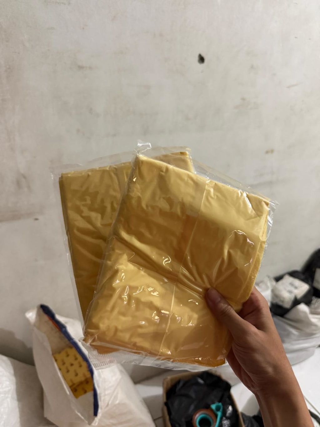 KANEBO SERAP AIR SUPER – UKURAN 43 x 32cm - isi 190pcs/karung di qeong.com