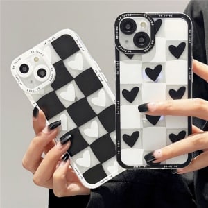 SoftCase Case Handphone Motip Love Catur Transfaran Iphone di qeong.com