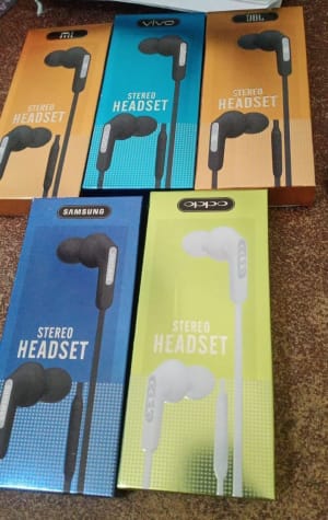 headset  Branded Stereo di qeong.com