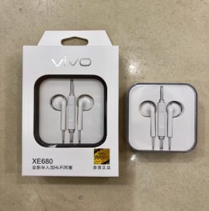 HANDSFREE  VIVO XE- 680 ORIGINAL 100 % di qeong.com