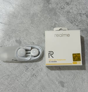 HANDSFREE REALME R9 di qeong.com HANDSFREE REALME R9 di qeong.com