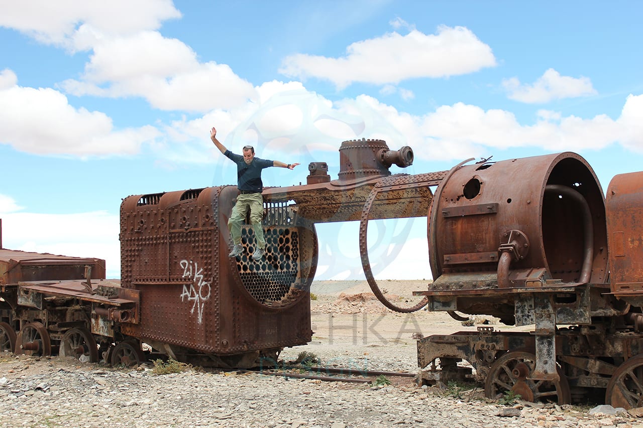 Jumping Off an Abandoned Train Photos Putchka Design