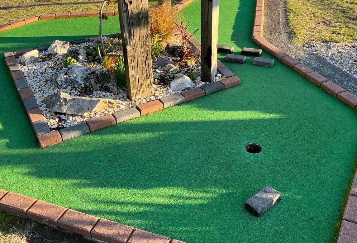 Nelson Fun Park Mini Golf