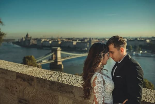 Reportaż ślubny i zdjęcia plenerowe M&A — Budapeszt