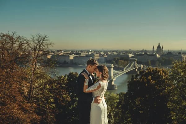 Reportaż ślubny i zdjęcia plenerowe M&A — Budapeszt