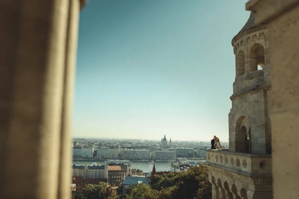 Reportaż ślubny i zdjęcia plenerowe M&A — Budapeszt