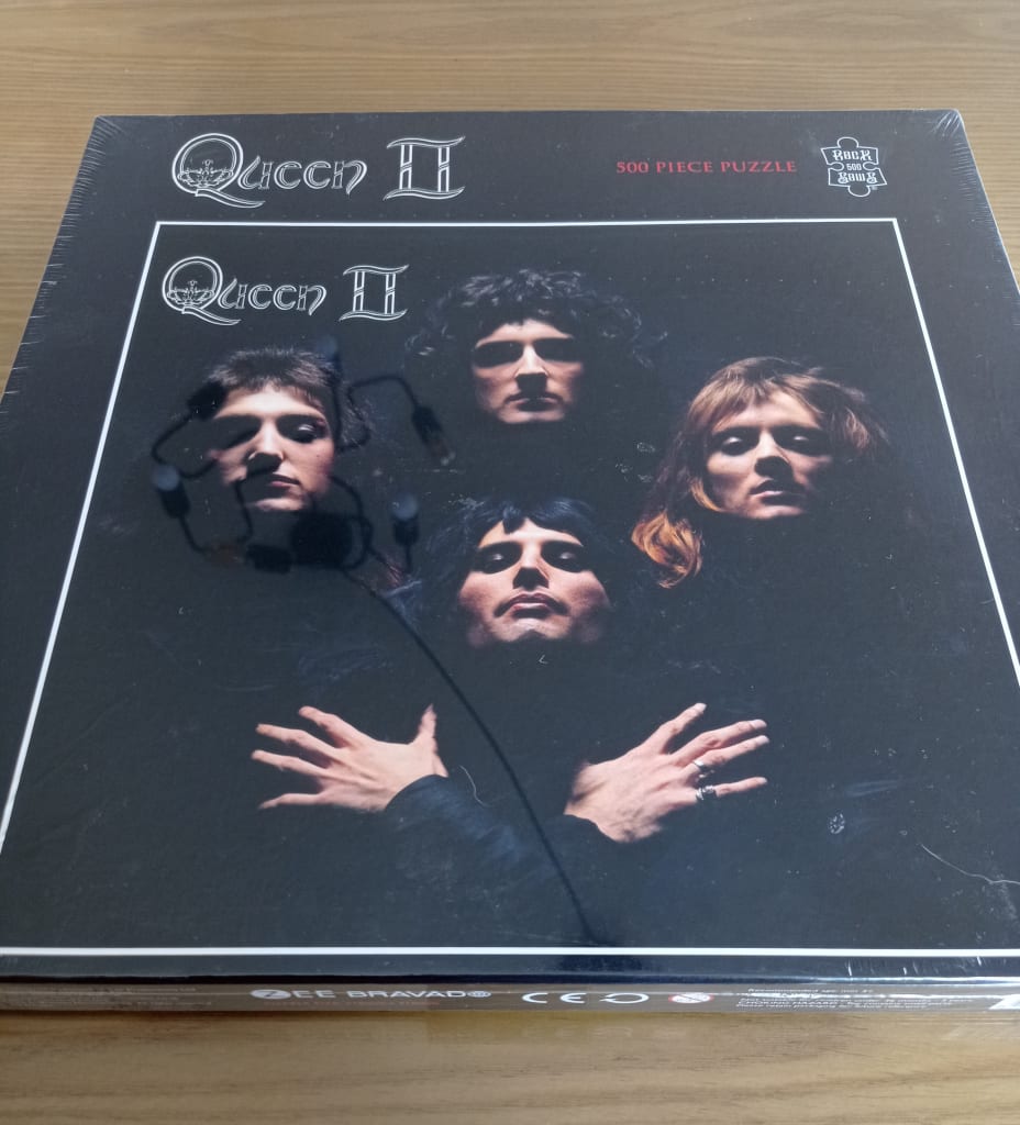 Queen II