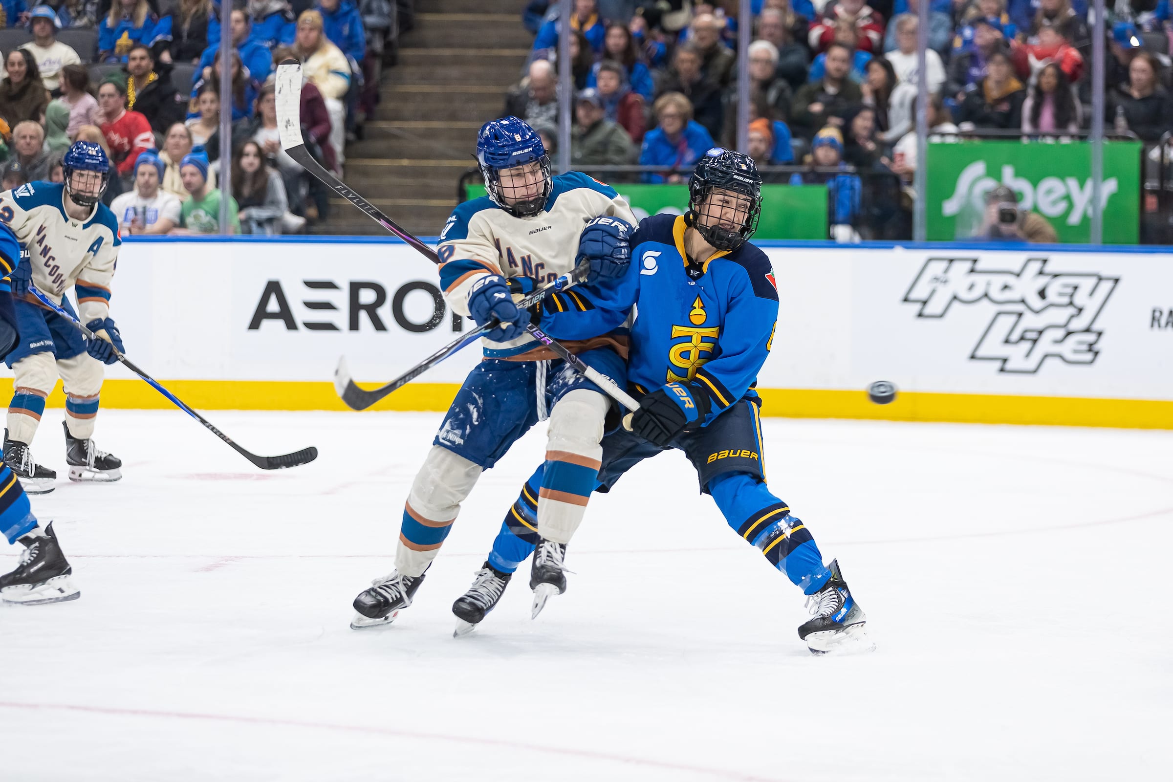 Vancouver Goldeneyes and Toronto Sceptres in PWHL action