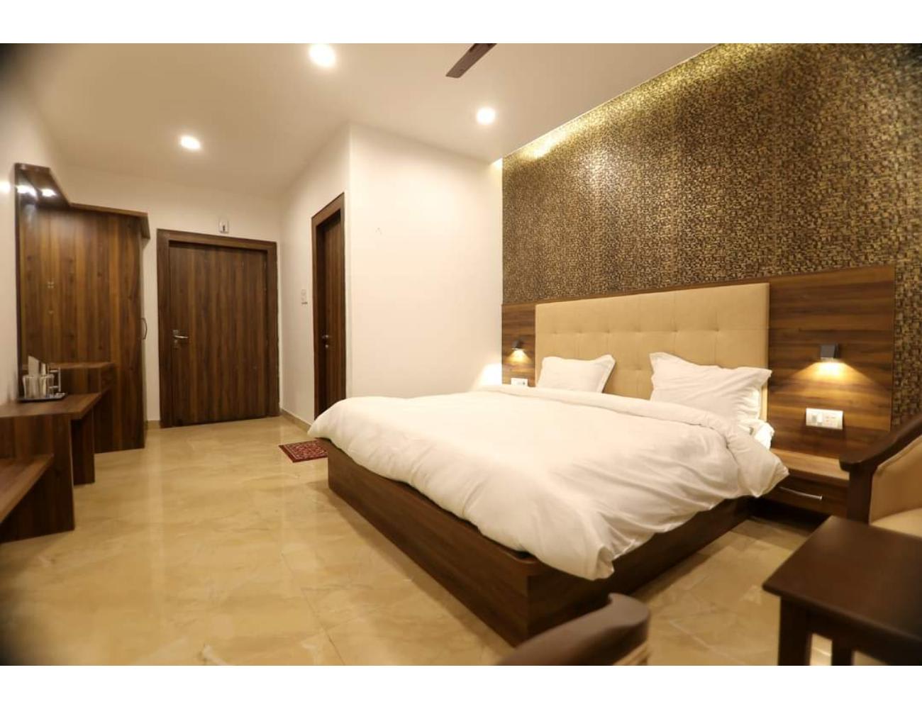 Rajwada Resort & Hotel Mathura — photo 1