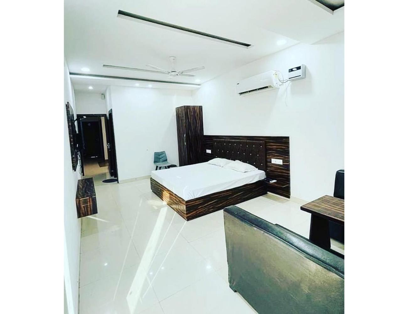 Photos